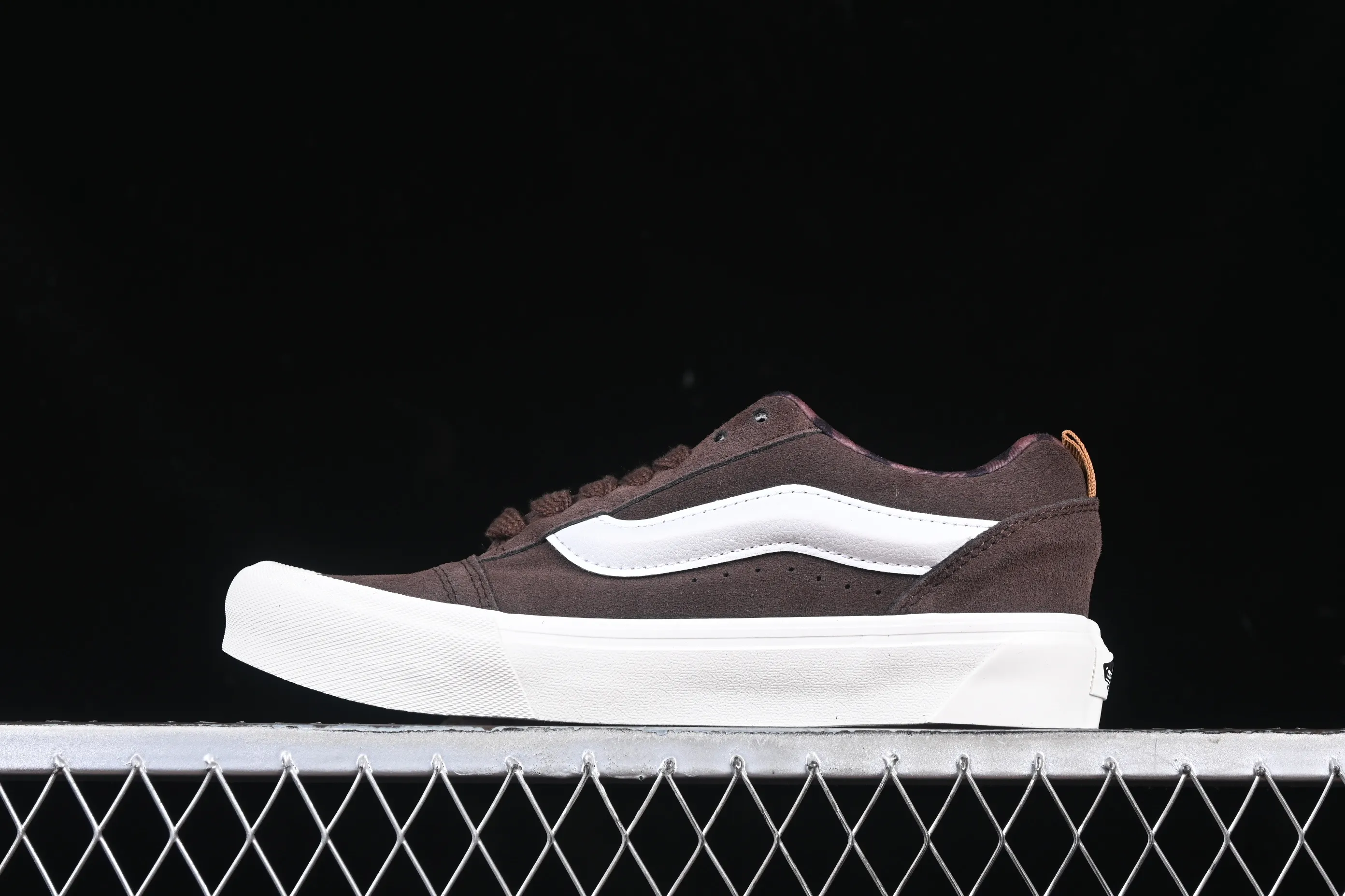 All categories Vans Vans series Vans Low Vans low-top Vans Knu Skool Vans low-top retro casual vulcanized bread shoes VN000CS0DFN